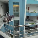 Apartment E&t ****