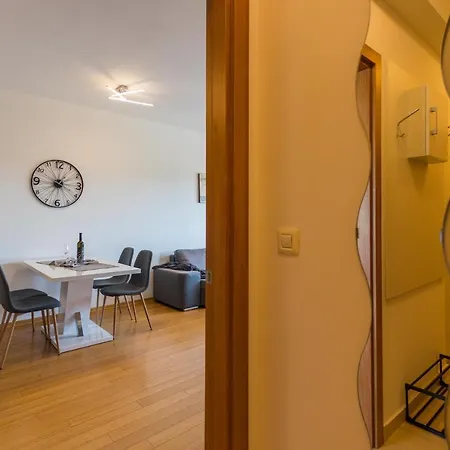 E&t **** * Πούλα