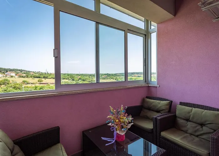 E&t **** Lejlighed Pula