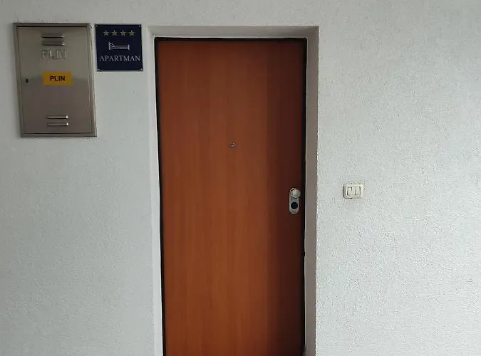 Lejlighed E&t **** *